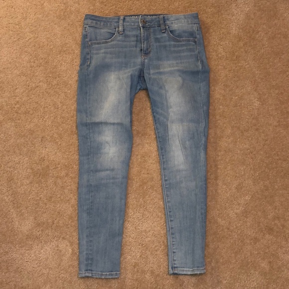 AMERICAN EAGLE Light Wash Jeans - Picture 1 of 3